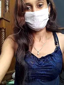 Snapshot of Oleevia chatting on 09-18-25, 08:05 Oleevia online show from 09-18-25, 08:05