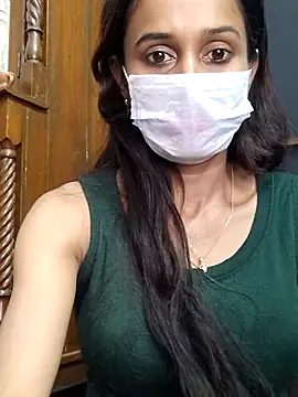 Snapshot of Oleevia chatting on 10-09-25, 08:01 Oleevia online show from 10-09-25, 08:01