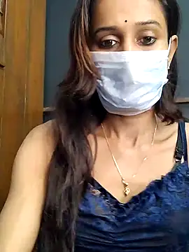 Snapshot of Oleevia chatting on 11-17-25, 05:46 Oleevia online show from 11-17-25, 05:46