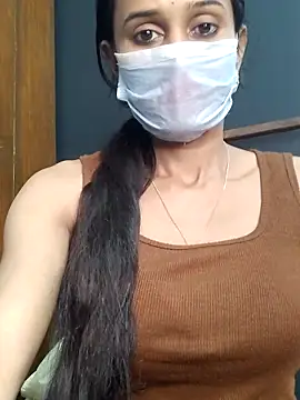 Snapshot of Oleevia chatting on 02-04-26, 08:53 Oleevia online show from 02-04-26, 08:53