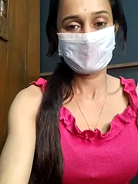 Snapshot of Oleevia chatting on 02-07-26, 08:51 Oleevia online show from 02-07-26, 08:51