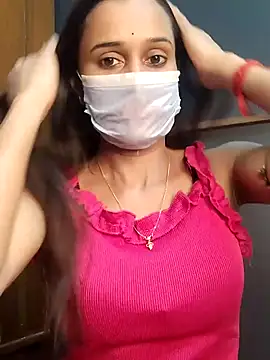 Snapshot of Oleevia chatting on 02-11-26, 09:03 Oleevia online show from 02-11-26, 09:03