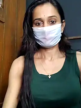 Snapshot of Oleevia chatting on 02-21-26, 09:21 Oleevia online show from 02-21-26, 09:21