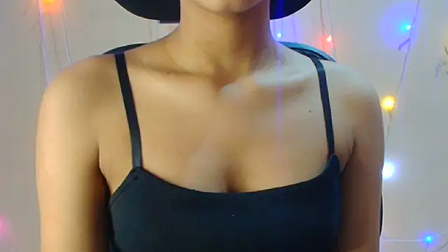 Snapshot of Chandani-Love chatting on 05-30-26, 06:32 Chandani-Love online show from 05-30-26, 06:32