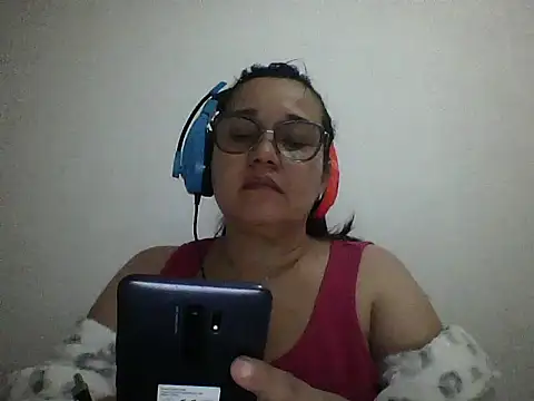 gaby0075 online show from 12-04-24, 10:19