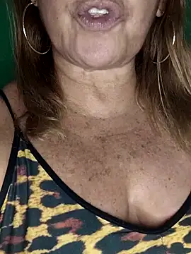 Kasandra Ho online show from 11-10-25, 03:16