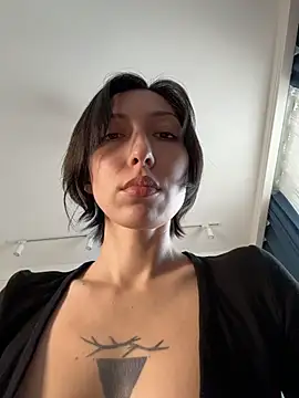 kikidoll online show from 02-16-26, 03:35