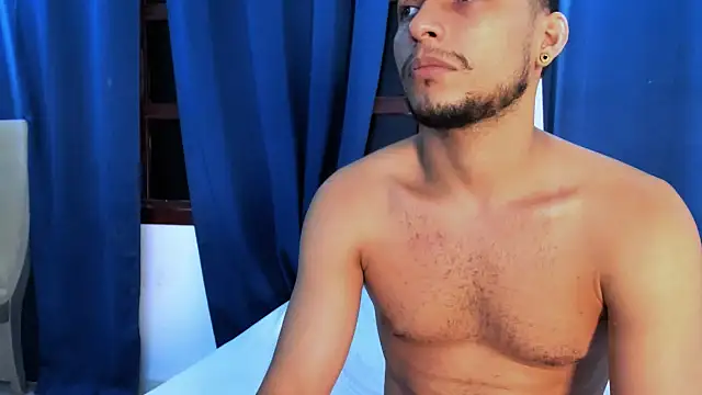 Fernanda brown18 online show from 11-30-25, 08:46