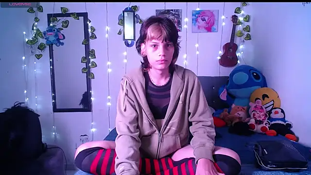 Snapshot of Caitlynwheler chatting on 02-09-25, 01:46 Caitlynwheler online show from 02-09-25, 01:46