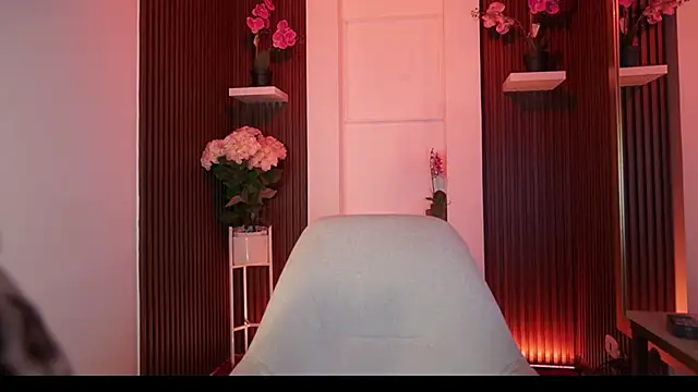 CattleyaScaly online show from 10-20-25, 07:14