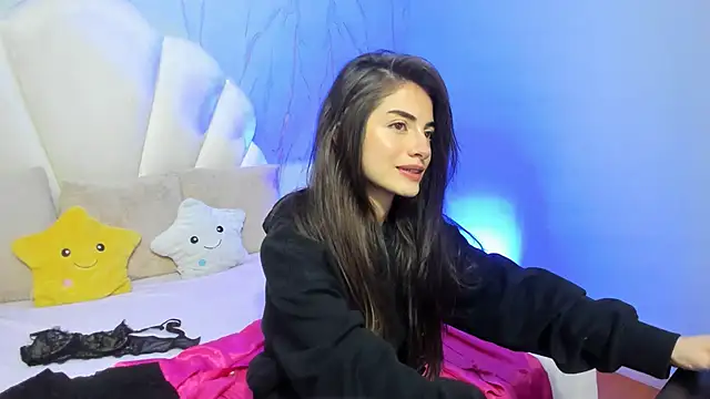 Snapshot of Megga_Bluee chatting on 01-03-25, 08:32 Megga Bluee online show from 01-03-25, 08:32