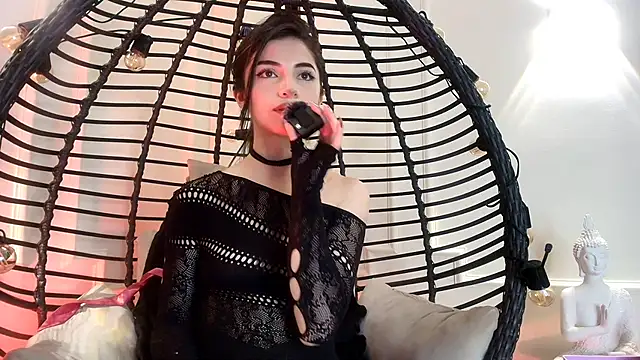 Snapshot of Megga_Bluee chatting on 02-06-25, 08:56 Megga Bluee online show from 02-06-25, 08:56