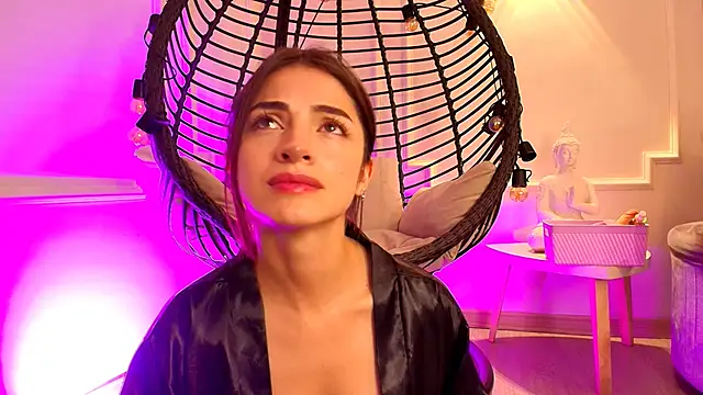 Snapshot of Megga_Bluee chatting on 03-08-25, 12:11 Megga Bluee online show from 03-08-25, 12:11