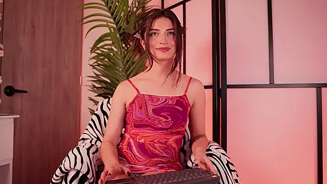 Snapshot of Megga_Bluee chatting on 02-27-26, 11:49 Megga Bluee online show from 02-27-26, 11:49