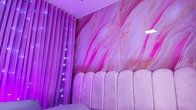 mia stanfort online show from 02-10-26, 07:18