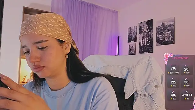 emilyrouxe online show from 10-08-25, 03:42