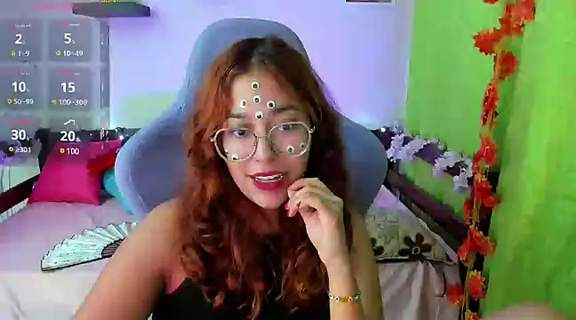 Snapshot of _Moon_Johnson chatting on 02-11-25, 02:46 Moon Johnson online show from 02-11-25, 02:46