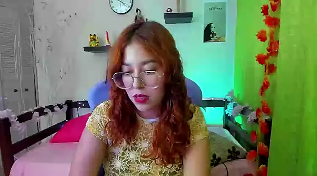 Snapshot of _Moon_Johnson chatting on 02-11-25, 11:22 Moon Johnson online show from 02-11-25, 11:22