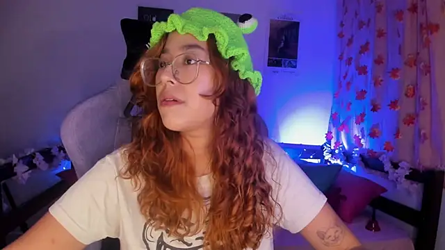 Snapshot of _Moon_Johnson chatting on 03-21-25, 12:07 Moon Johnson online show from 03-21-25, 12:07