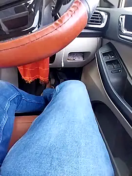 Snapshot of sudhastriper chatting on 10-14-25, 10:27 sudhastriper online show from 10-14-25, 10:27