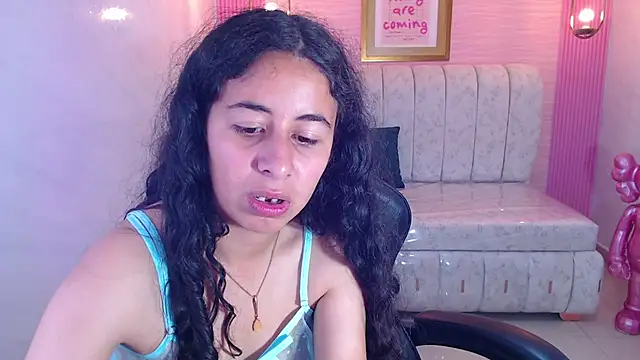 Snapshot of paris_sub1_ chatting on 10-17-25, 12:52 paris sub1 online show from 10-17-25, 12:52