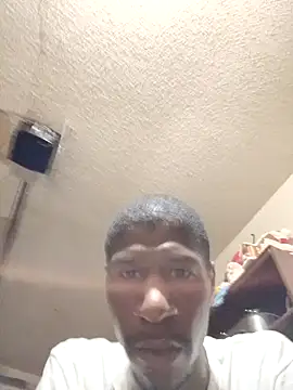 Snapshot of willywonka7793 chatting on 01-29-25, 07:11 willywonka7793 online show from 01-29-25, 07:11