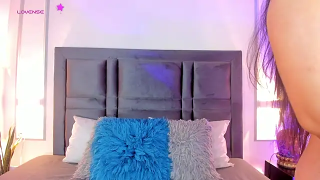 EmmaBecket2 online show from 01-30-25, 03:44