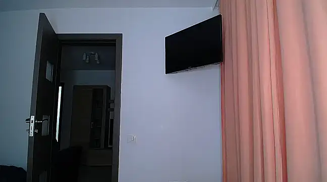 Julianna68 online show from 02-10-25, 03:53