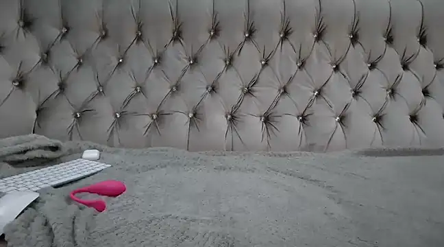 Snapshot of ElliaSquirtGirl chatting on 01-18-25, 02:12 ElliaSquirtGirl online show from 01-18-25, 02:12