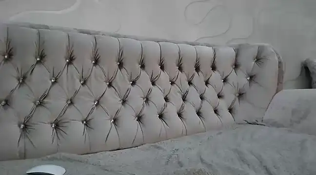 Snapshot of ElliaSquirtGirl chatting on 01-18-25, 05:15 ElliaSquirtGirl online show from 01-18-25, 05:15