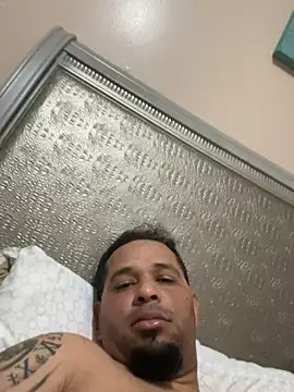 Snapshot of kelin17 chatting on 10-30-25, 11:22 kelin17 online show from 10-30-25, 11:22