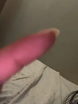 Annie9  online show from 10-16-25, 02:01