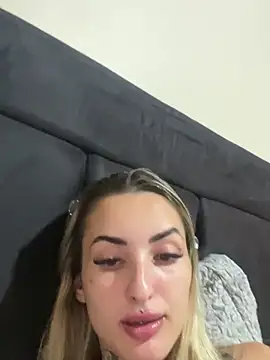 hotskinny1 online show from 03-20-25, 11:34