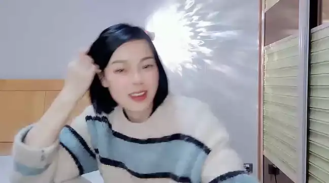 Linda-LL online show from 01-31-25, 05:40