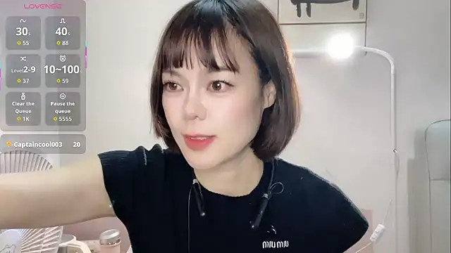 Linda-LL online show from 10-19-25, 12:50