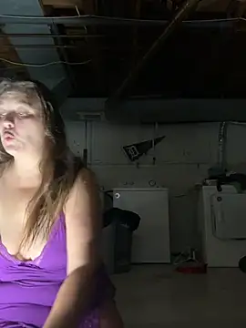 Snapshot of IvanaPlenty chatting on 07-18-26, 11:47 IvanaPlenty online show from 07-18-26, 11:47