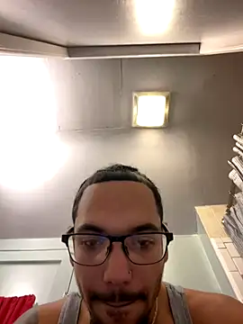 Snapshot of da1jaxx chatting on 12-04-24, 11:57 da1jaxx online show from 12-04-24, 11:57