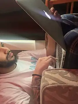 Snapshot of da1jaxx chatting on 02-11-25, 05:07 da1jaxx online show from 02-11-25, 05:07