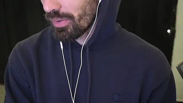 Snapshot of Your_Ice_cream chatting on 12-25-24, 05:15 Your Ice cream online show from 12-25-24, 05:15