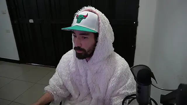 Snapshot of Your_Ice_cream chatting on 01-09-25, 11:47 Your Ice cream online show from 01-09-25, 11:47