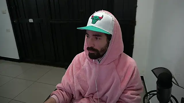 Snapshot of Your_Ice_cream chatting on 01-16-25, 02:09 Your Ice cream online show from 01-16-25, 02:09