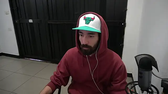 Snapshot of Your_Ice_cream chatting on 01-28-25, 11:38 Your Ice cream online show from 01-28-25, 11:38