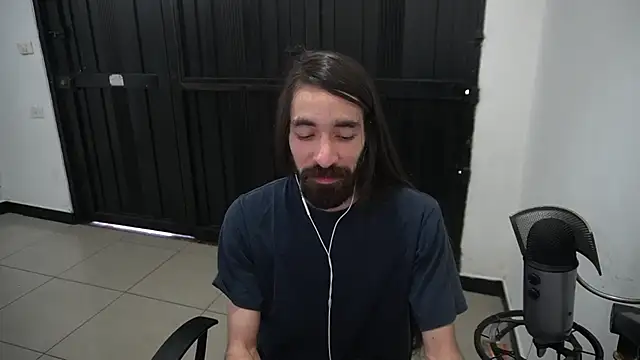 Snapshot of Your_Ice_cream chatting on 01-29-25, 12:02 Your Ice cream online show from 01-29-25, 12:02