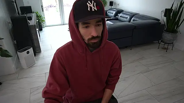 Snapshot of Your_Ice_cream chatting on 02-16-25, 05:37 Your Ice cream online show from 02-16-25, 05:37