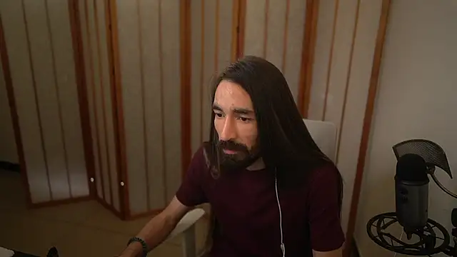 Snapshot of Your_Ice_cream chatting on 10-06-25, 04:37 Your Ice cream online show from 10-06-25, 04:37