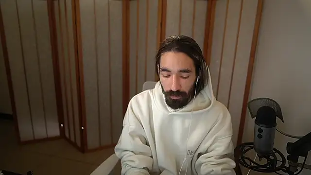 Snapshot of Your_Ice_cream chatting on 10-12-25, 03:44 Your Ice cream online show from 10-12-25, 03:44