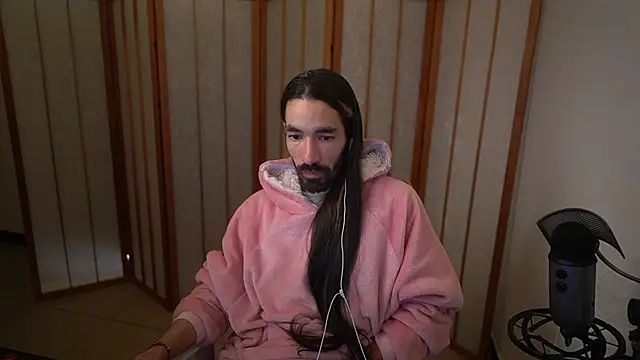 Snapshot of Your_Ice_cream chatting on 10-25-25, 03:18 Your Ice cream online show from 10-25-25, 03:18