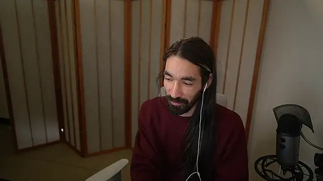 Snapshot of Your_Ice_cream chatting on 11-12-25, 02:28 Your Ice cream online show from 11-12-25, 02:28