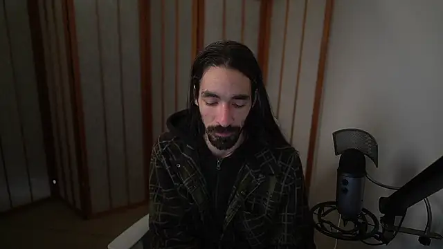 Snapshot of Your_Ice_cream chatting on 11-26-25, 02:18 Your Ice cream online show from 11-26-25, 02:18