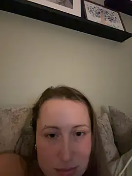 Millie-Miles online show from 03-05-25, 03:51